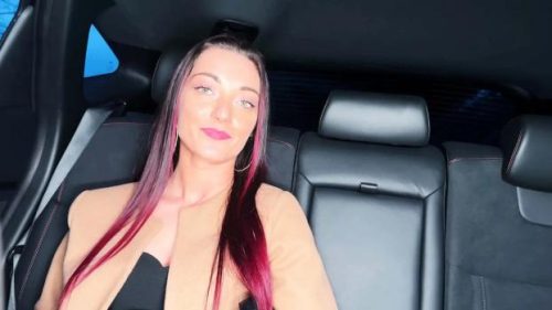 Angela thanks her private driver in her own way
