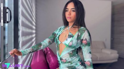 Horny Visit – Samira