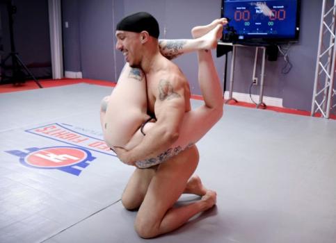 Nikki Zee vs Peurto Rock – EvolvedFights